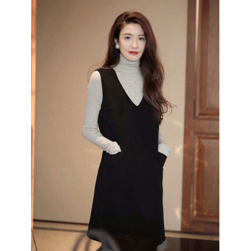 法式赫本風黑色V領無袖毛呢背心裙秋冬2025新款百搭顯瘦馬甲裙女 法式赫本風黑色V領無袖毛呢背心裙秋冬2025新款百搭顯瘦馬甲裙女