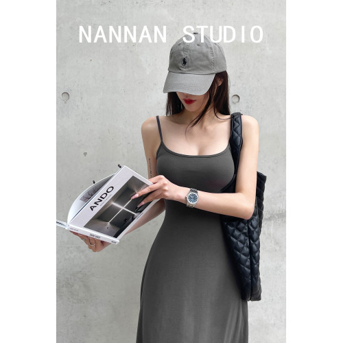 美式時髦出街簡約休閒大裙擺吊帶連衣裙女寬松春秋日常通勤長裙子