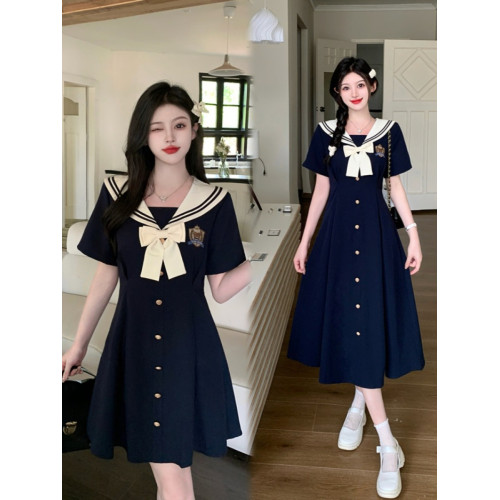 大碼學院風短袖連衣裙女夏季收腰A字氣質短裙胖MM刺綉設計感裙子