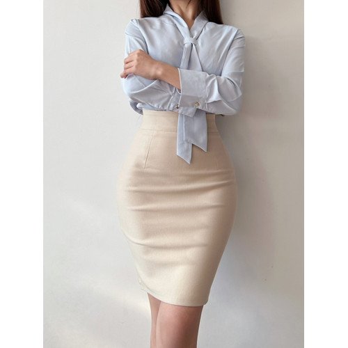 杏色高腰半身裙包臀裙長款2024新款春秋職業緊身後開叉一步裙中裙