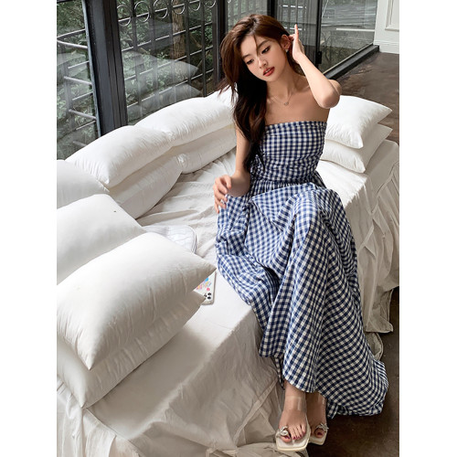 格子抹胸裙一字肩連衣裙女夏季法式氣質設計感收腰海邊度假長裙子
