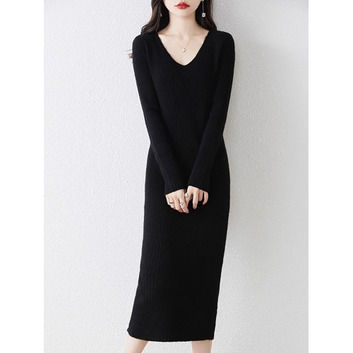 秋冬法式V領針織連衣裙女內搭小香風配大衣氣質顯瘦冬季打底長裙