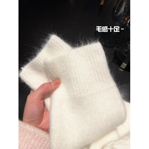 白色奶fufu毛衣外套冬季慵懶風圓領寬松加厚軟糯馬海毛針織衫內搭