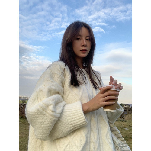 圓領純色加厚毛衣女2025新款秋冬寬松外穿慵懶風麻花針織套頭上衣 圓領純色加厚毛衣女2025新款秋冬寬松外穿慵懶風麻花針織套頭上衣