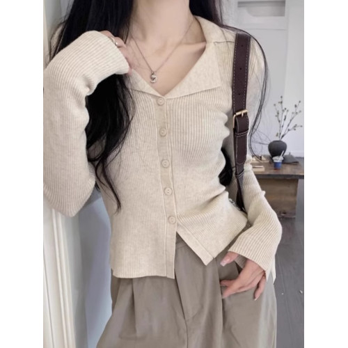 美式甜辣polo翻領針織開衫秋冬季修身V領外搭上衣別致打底毛衣女 美式甜辣polo翻領針織開衫秋冬季修身V領外搭上衣別致打底毛衣女