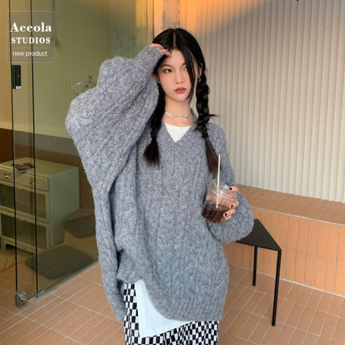 軟糯溫柔風V領寬松套頭加厚麻花毛衣秋冬季新款外穿針織衫上衣女