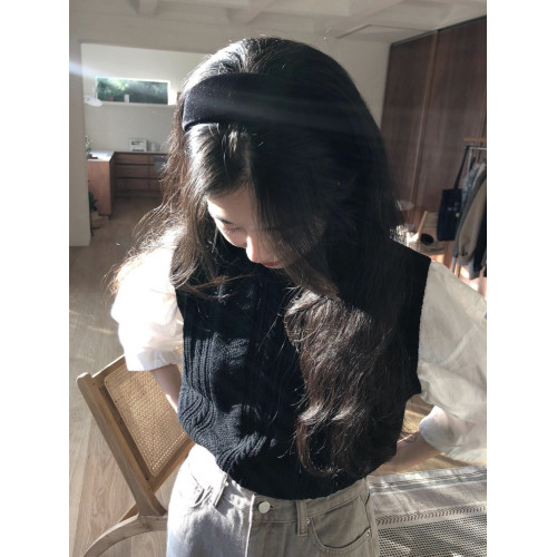 韓版小衆圓領麻花針織馬甲背心女2025秋季復古學院風百搭套頭毛衣 韓版小衆圓領麻花針織馬甲背心女2025秋季復古學院風百搭套頭毛衣