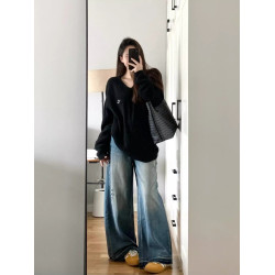 黑色套頭寬松V領刺綉毛衣女秋冬2025新款慵懶加厚針織打底衫上衣