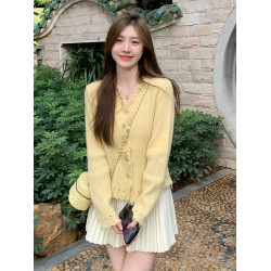 黃色v領毛邊坑條毛衣女秋季2025新款慵懶風內搭針織開衫修身上衣