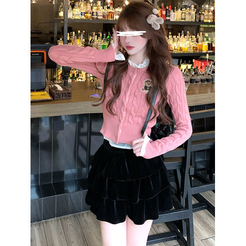 刺綉小熊短款毛衣外套女收腰2024秋季新款學院風修身麻花針織開衫