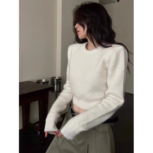 白色墊肩馬海毛套頭毛衣女秋冬修身收腰軟糯浣熊絨針織衫短款上衣 白色墊肩馬海毛套頭毛衣女秋冬修身收腰軟糯浣熊絨針織衫短款上衣