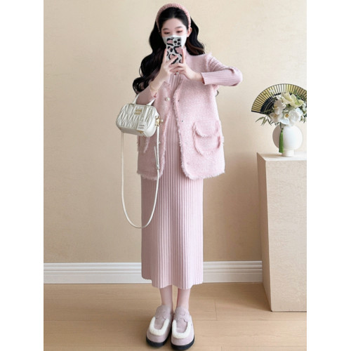 孕婦小香風粉色半高領針織連衣裙女秋冬高級感毛邊馬甲打底裙套裝 孕婦小香風粉色半高領針織連衣裙女秋冬高級感毛邊馬甲打底裙套裝