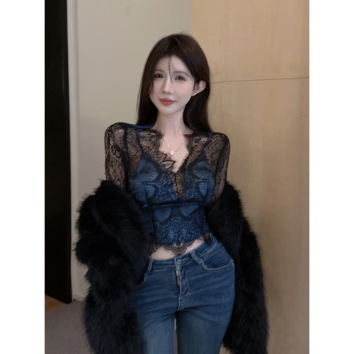 純欲辣妹鏤空透視上衣女秋冬名媛帶胸墊蕾絲打底衫內搭高級感小衫 純欲辣妹鏤空透視上衣女秋冬名媛帶胸墊蕾絲打底衫內搭高級感小衫