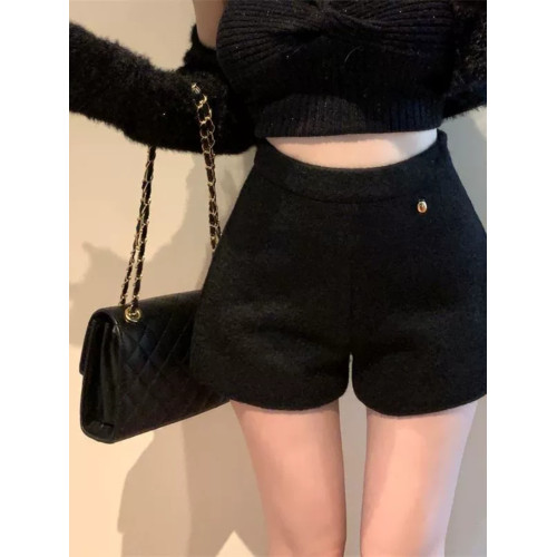 韓版軟糯毛絨直筒休閒褲女冬季高腰顯瘦a字短褲子小個子白色熱褲