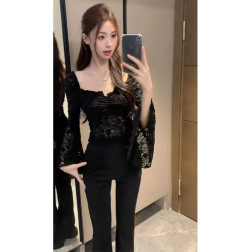 黑色露肩長袖蕾絲拼接一字肩襯衫女秋冬修身短款襯衣純欲辣妹上衣