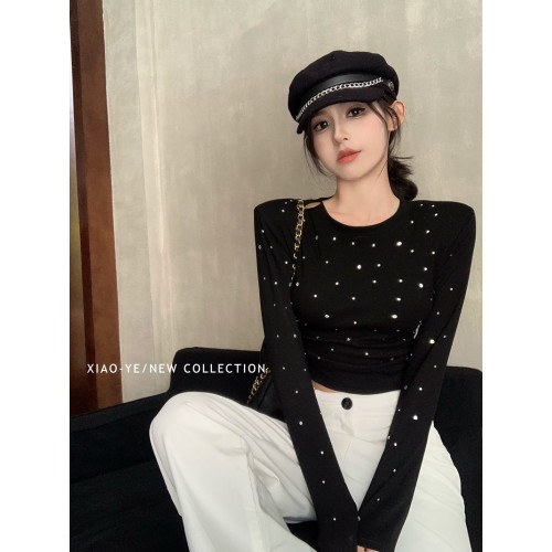 辣妹燙鑽墊肩打底衫女秋冬新款韓版修身性感正肩長袖t恤女小個子