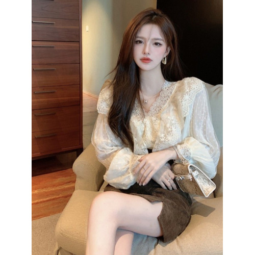 chic早秋季蕾絲娃娃領雪紡襯衫女高級設計感小衆法式甜美別致上衣