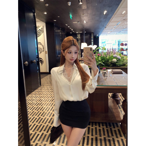 蕾絲假兩件白色襯衫女設計感小衆秋季獨特絕美上衣高級感緞面襯衣