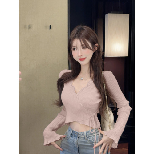 純欲辣妹性感v領短款小上衣女秋冬別致絕美顯身材蕾絲打底衫內搭 純欲辣妹性感v領短款小上衣女秋冬別致絕美顯身材蕾絲打底衫內搭