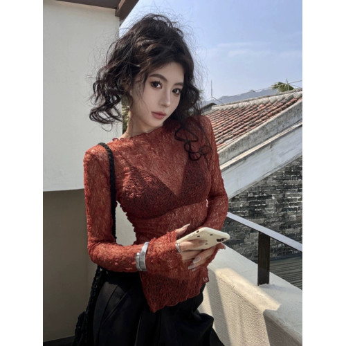 春裝女新款炸街減齡時尚高級套裝蕾絲衫曡加吊帶背心兩件套