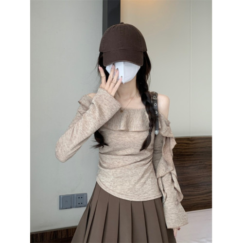 早秋女2025新款爆款一字肩斜肩t恤長袖露肩巨好看短款上衣打底衫