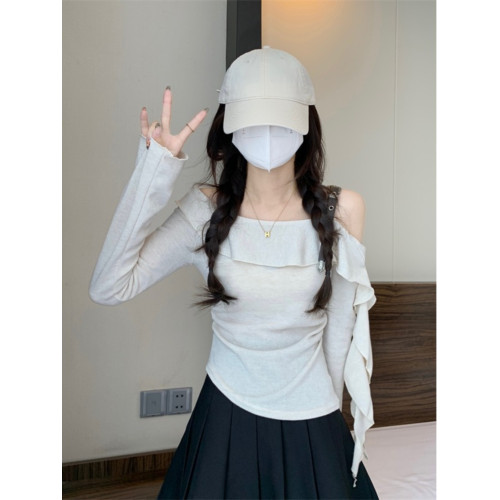 早秋女2025新款爆款一字肩斜肩t恤長袖露肩巨好看短款上衣打底衫