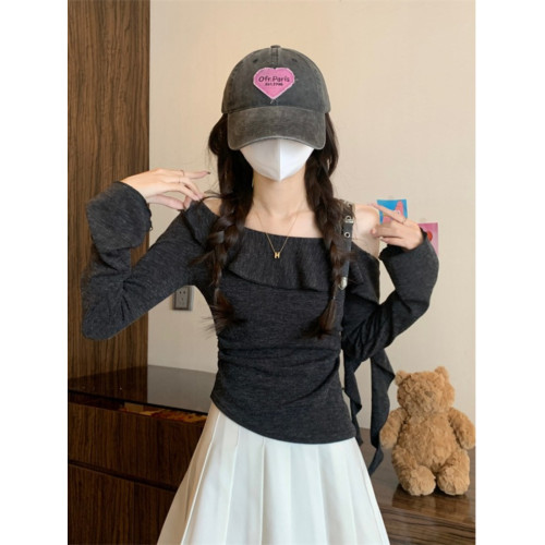 早秋女2025新款爆款一字肩斜肩t恤長袖露肩巨好看短款上衣打底衫