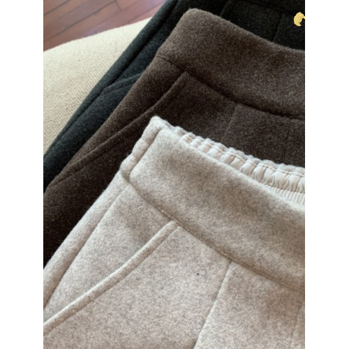 2025年秋冬新款加厚毛呢時尚韓版百搭開叉濶腿短褲女休閒外穿靴褲