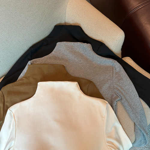 磨毛加絨加厚打底衫女內搭秋冬保暖內衣上衣半高領帶胸墊長袖t恤