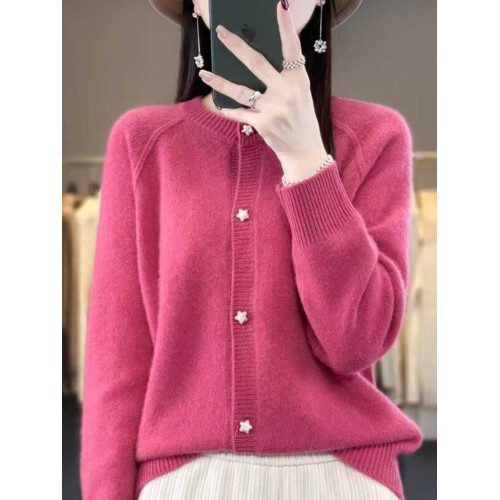 今年流行的小香風外套女針織開衫慵懶風圓領單排釦長袖毛衣外穿潮