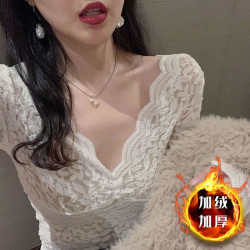 低領蕾絲打底衫女高級感秋冬季洋氣紗衣v領網紗性感加絨加厚上衣
