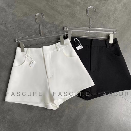 FASC自製 高腰西裝白色短褲女秋冬打底外穿黑色顯瘦熱褲小個子