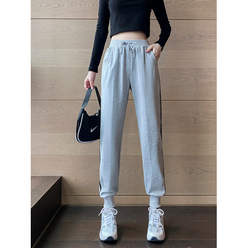 運動褲2025秋季新款女純棉三條杠簡約休閒寬松高腰顯瘦百搭束腳褲 運動褲2025秋季新款女純棉三條杠簡約休閒寬松高腰顯瘦百搭束腳褲