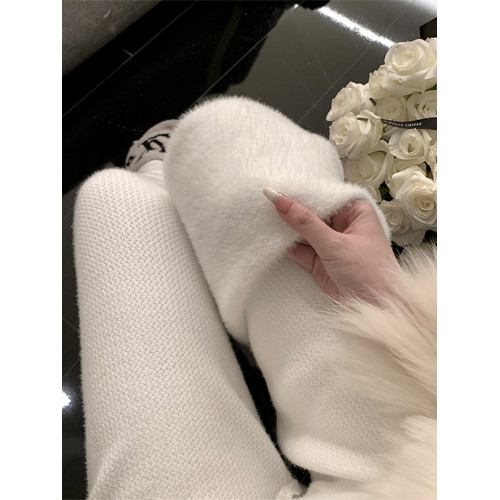 加絨加厚白色針織濶腿褲女秋冬季高級感溫柔風垂感休閒直筒拖地褲 加絨加厚白色針織濶腿褲女秋冬季高級感溫柔風垂感休閒直筒拖地褲