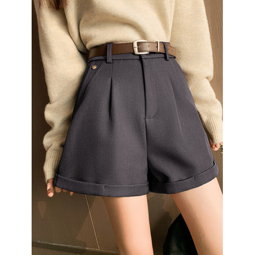 配靴子的短褲女款冬天2025新款春秋小個子外穿高腰a字西裝濶腿褲