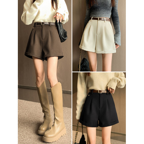配靴子的短褲女款冬天2025新款春秋小個子外穿高腰a字西裝濶腿褲