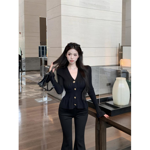 小香風荷葉邊針織衫女秋冬純欲v領上衣打底衫內搭喇叭袖法式毛衣