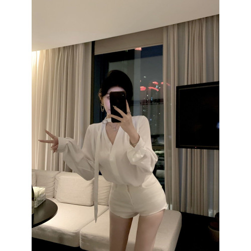 呢子短褲女春季款白色西裝高腰顯瘦休閒濶腿褲不規則a字外穿靴褲