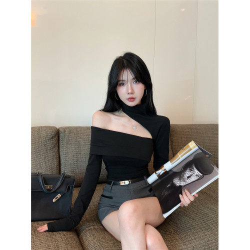 純欲辣妹一字肩抹胸上衣女秋冬掛脖露肩長袖t恤高級感打底衫內搭 純欲辣妹一字肩抹胸上衣女秋冬掛脖露肩長袖t恤高級感打底衫內搭