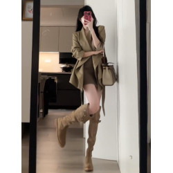 韓系氛圍感穿搭高級感超好看風衣外套設計感小衆大翻領短款外套春