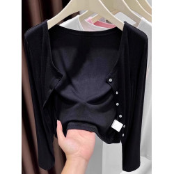 秋季2025極簡風時髦針織開衫女慵懶松弛感上衣長袖百搭休閒短外套