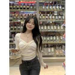 V領長袖打底針織衫女秋冬薄款扭結辣妹新款緊身顯瘦內搭上衣ins潮