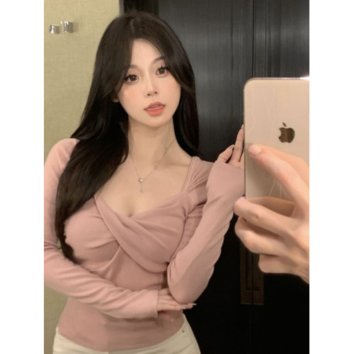 V領長袖打底針織衫女秋冬薄款扭結辣妹新款緊身顯瘦內搭上衣ins潮 V領長袖打底針織衫女秋冬薄款扭結辣妹新款緊身顯瘦內搭上衣ins潮