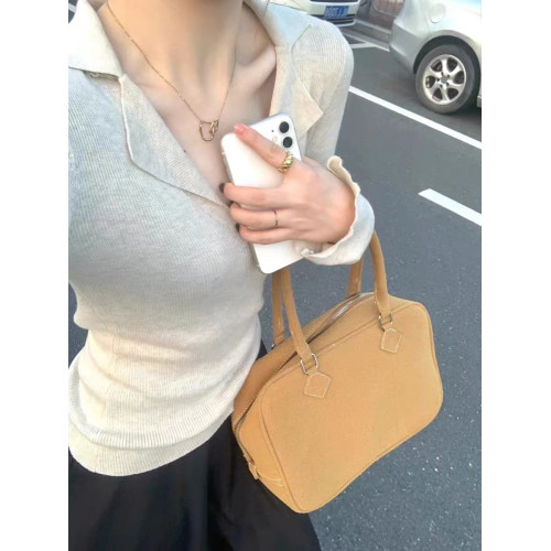 大碼胖妹妹針織衫設計感打底衫女春秋冬毛衣修身顯瘦內搭長袖上衣 大碼胖妹妹針織衫設計感打底衫女春秋冬毛衣修身顯瘦內搭長袖上衣