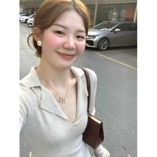 大碼胖妹妹針織衫設計感打底衫女春秋冬毛衣修身顯瘦內搭長袖上衣 大碼胖妹妹針織衫設計感打底衫女春秋冬毛衣修身顯瘦內搭長袖上衣