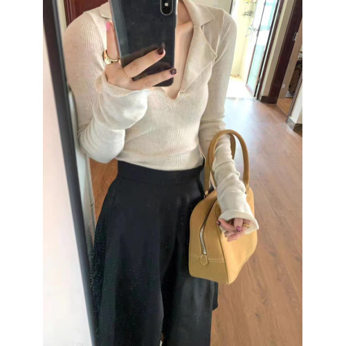 大碼胖妹妹針織衫設計感打底衫女春秋冬毛衣修身顯瘦內搭長袖上衣 大碼胖妹妹針織衫設計感打底衫女春秋冬毛衣修身顯瘦內搭長袖上衣