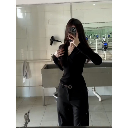 黑色上衣秋冬新款法式修身V領長袖毛衣女小衆韓系穿搭內搭打底衫