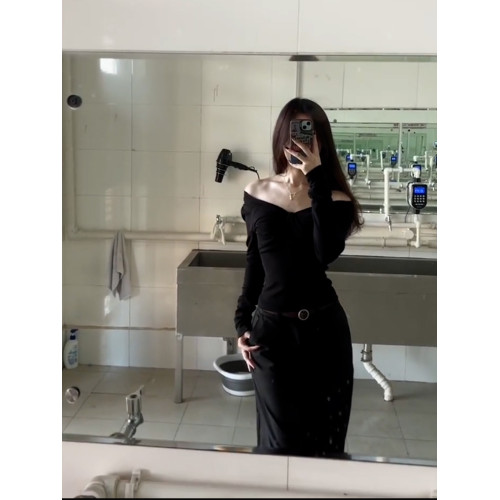 黑色上衣秋冬新款法式修身V領長袖毛衣女小衆韓系穿搭內搭打底衫