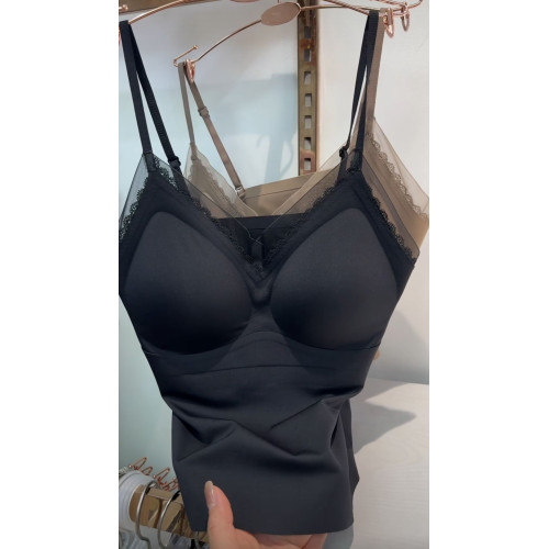 歐洲站2025秋季新款一體杯法式無痕裸感美背女百搭蕾絲背心吊帶潮