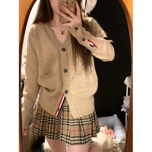 早春裝v領毛衣外套女春秋季2025新款韓系穿搭學院風針織開衫上衣 早春裝v領毛衣外套女春秋季2025新款韓系穿搭學院風針織開衫上衣